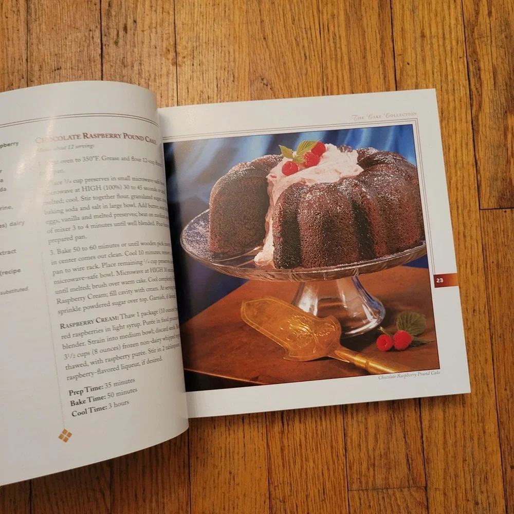Hersheys Cookbook Best Loved Recipes Hardcover Gift Home Decor Staging Retro